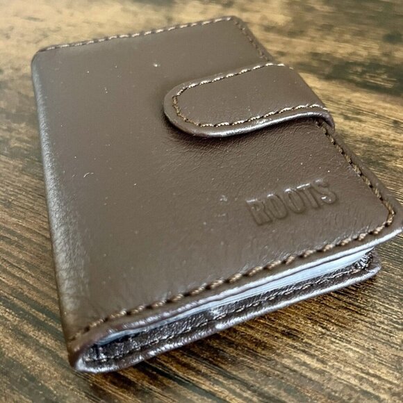 Roots Other - Roots| NEW Brown Genuine Leather Wallet & Card Holder Snap Closure